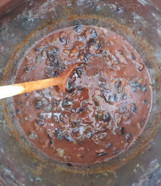 Fichier:Fermentation quetsches en cuve inox.png